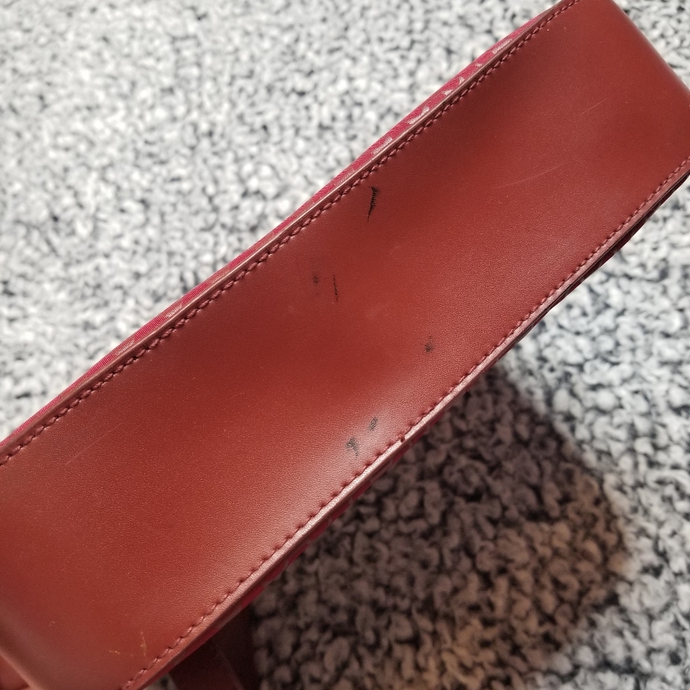 Red Shoulder Bag - Picture 4 of 6
